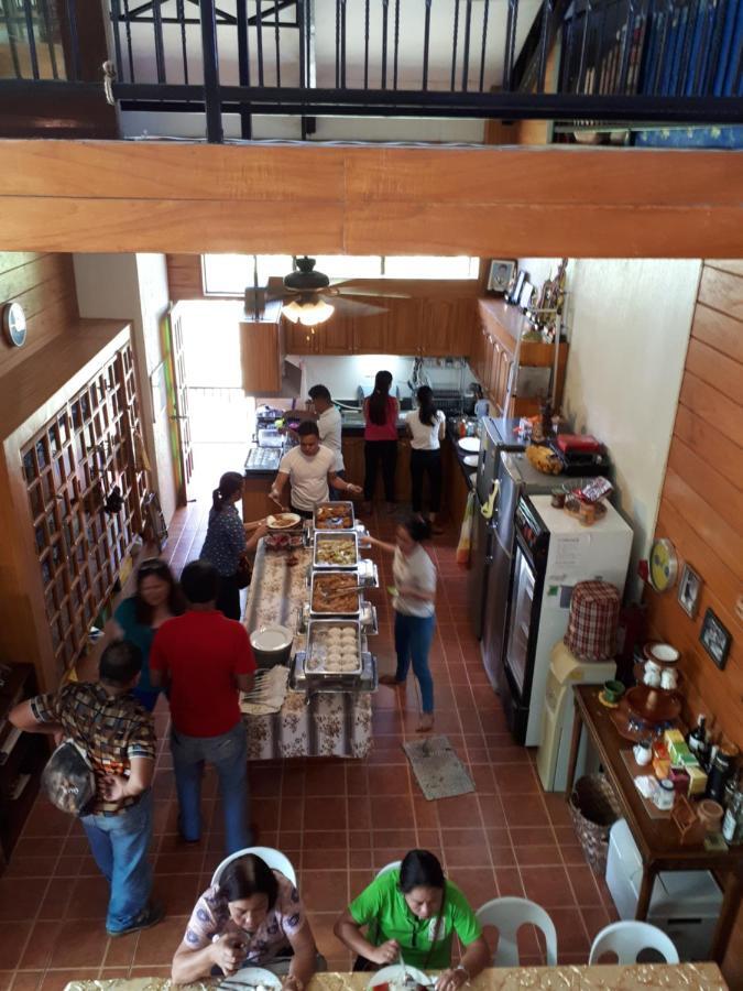 Villa del Carmen Haven Bohol Exteriör bild